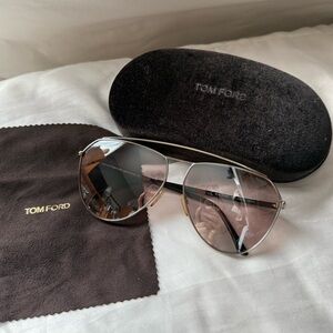 Tom Ford Binx Aviator Pilot Sunglasses 63 mm TF681